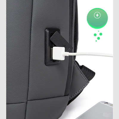 Balo Laptop công sở dạng hộp phong cách CHÂU ÂU – BEE GEE BLLT9095