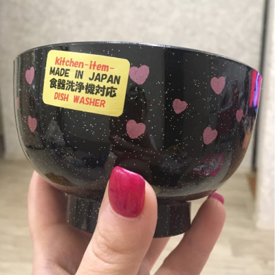 Combo bát nhựa tròn họa tiết trái tim 390ml + Muôi xới cơm chống dính 22cm - nội địa Nhật Bản