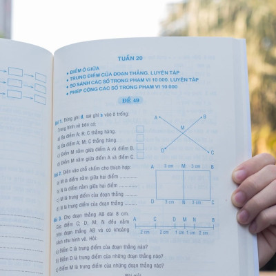 Sách: Combo Bài Tập Trắc Nghiệm + Tuyển Chọn Đề Ôn Luyện Và Tự Kiểm Tra Toán Lớp 3