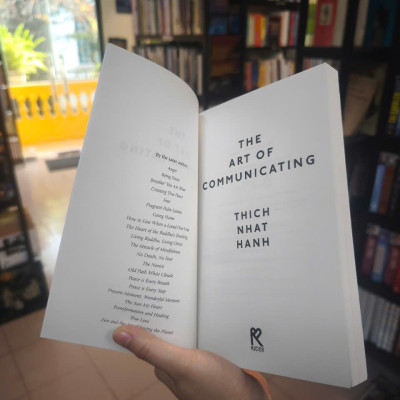 Sách - The Art of Communicating by Thich Nhat Hanh - English Book