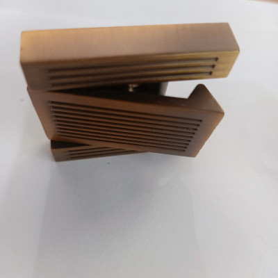 Tay tủ Ivan 10771.032 màu CF