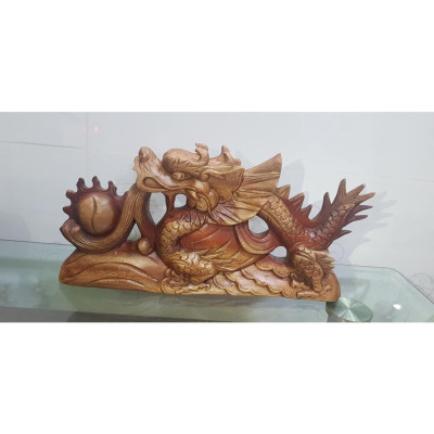 Tượng Gỗ Mỹ Nghệ Chạm Rồng lửa Gỗ Size Dài 50cm x Cao 22cm x dầy 6cm Anh Chị trưng bàn trang trí nhà cửa Màu Vàng đỏ nhẹ sáng đẹp ạ