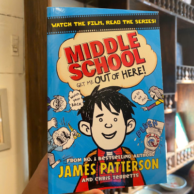 Sách - Middle School: Get Me out of Here! by James Patterson | Children