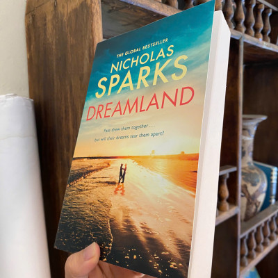 Sách - Dreamland by the Global Bestseller Nicholas Sparks (Author of The Notebook) | Romance Fiction