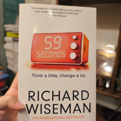 Sách - 59 Seconds: Think a Little, Change a Lot by Richard Wiseman |  Psychology / Self Help Book