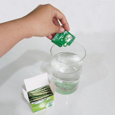 Thuốc Dưỡng Hoa Tươi Cắt Cành Nhập Khẩu Israel hiệu Longlife (1 thùng 1.000 gói 5gr) phù hợp dùng làm nước cắm hoa cho mọi loại hoa tại nhà và 14 ngày không cần thay nước mới