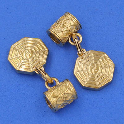 Chuỗi hạt đeo tay Đá Hồng Ngọc 12 ly - Vòng tay Bát Quái vàng VHNBQHKV12 - hợp mệnh Hỏa, mệnh Thổ