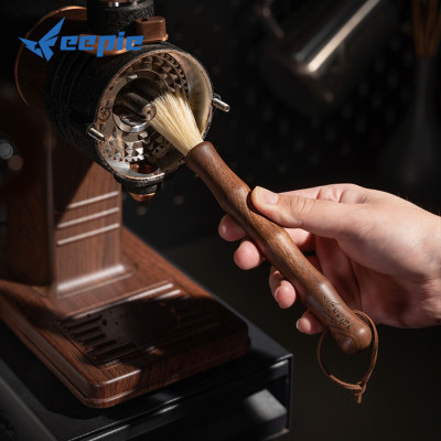 Cọ quét cà phê cán gỗ óc chó Feepie