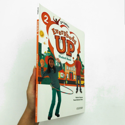 Everybody Up (2E) 2 Student Book
