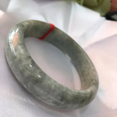 VÒNG CẨM THẠCH NAM BẢN HẸ ĐẬU 62MM MỚI ĐÁ THIÊN NHIÊN MÀU XÁM BÔNG NAM 72KG ĐẾN 88KG ĐEO