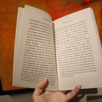 Sách - Short History of Robin Hood: A Pocket Essential by Nick Rennison - History in English